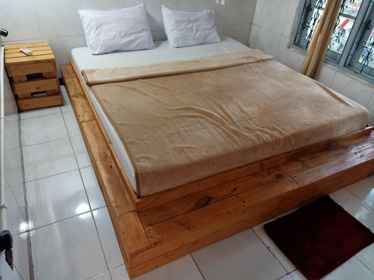Deoplet Homestay & Gallery Yogyakarta Exterior foto